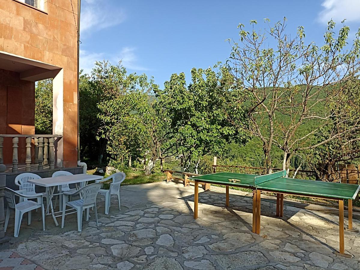 Green Garden Ijevan Bagian luar foto