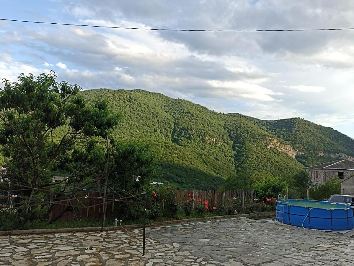 Green Garden Ijevan Bagian luar foto