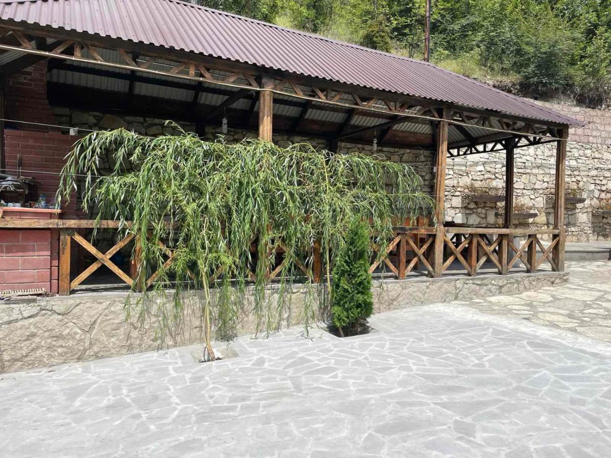 Green Garden Ijevan Bagian luar foto